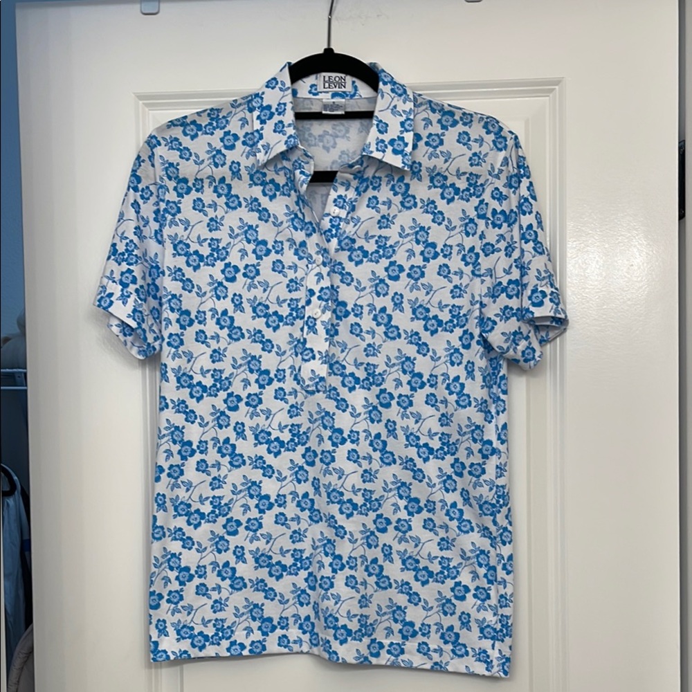 Blue and White Floral Short Sleeve Tee